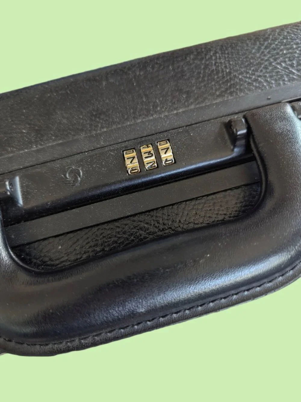 Vintage 1980's Samsonite Hardshell Combo Lock Briefcase